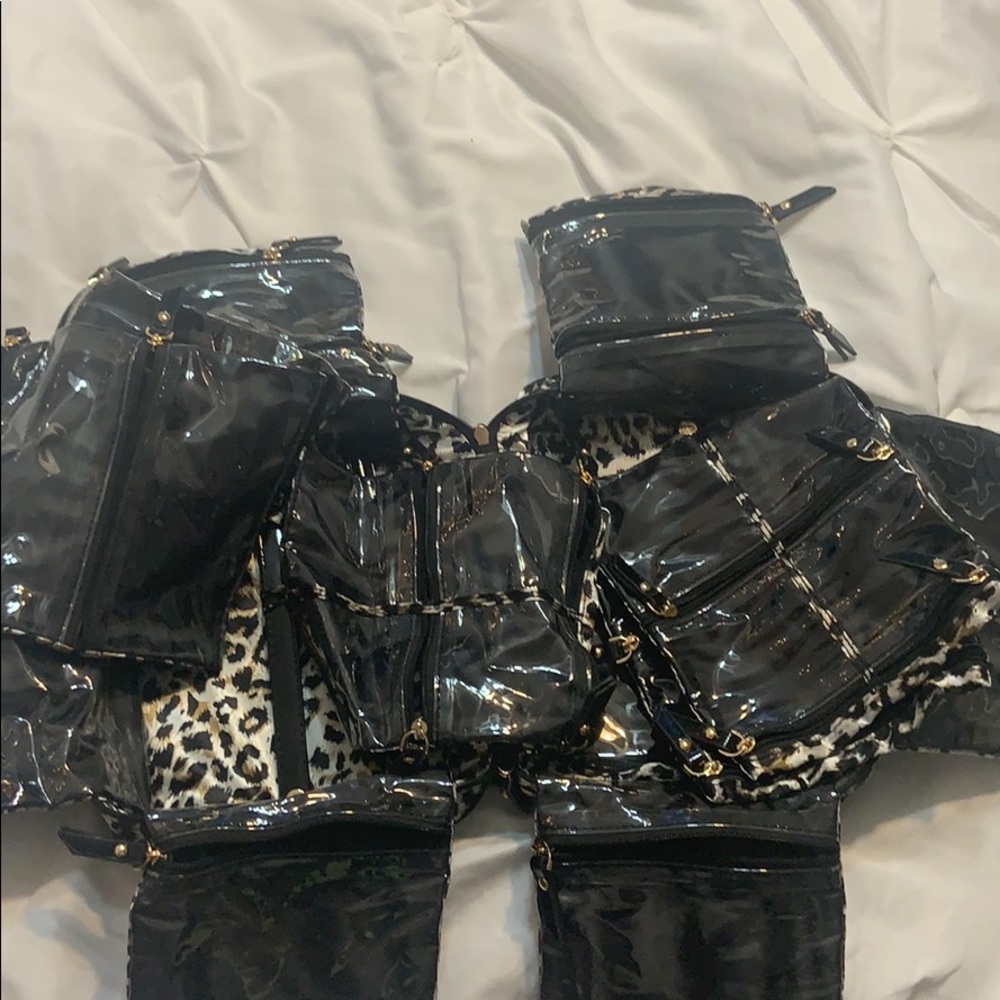 Jewelry case